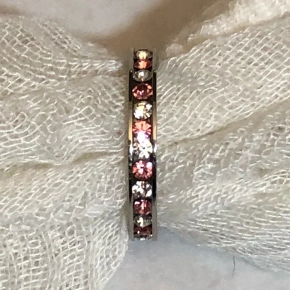 Pink and White Faux diamonds Ring - Picture 3 of 8